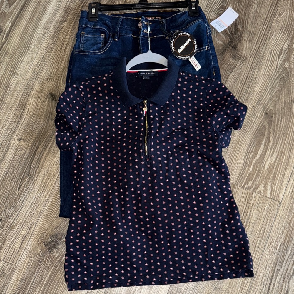 Dollhouse Women's Dark Blue Skinny Jeans w/ Tommy Hilfiger polo
